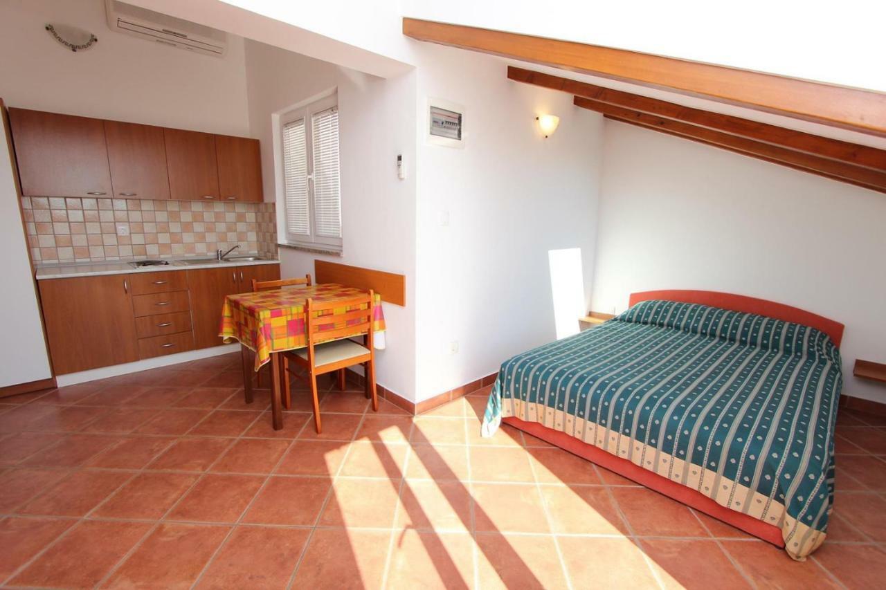 Apartments Elida โรวีน ภายนอก รูปภาพ